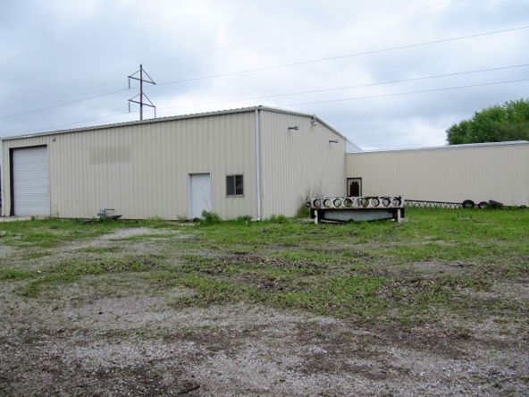 110 W Oak St, Benld, IL 62009